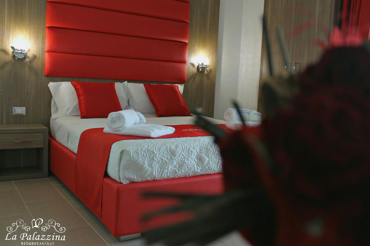 La Palazzina Bed & Breakfast Порто Чезарео Екстериор снимка