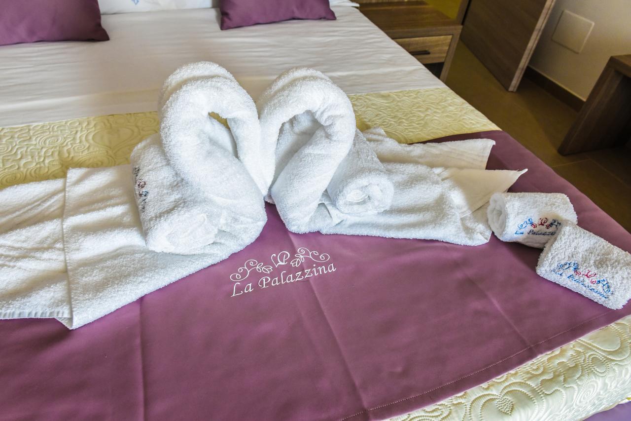 La Palazzina Bed & Breakfast Порто Чезарео Екстериор снимка
