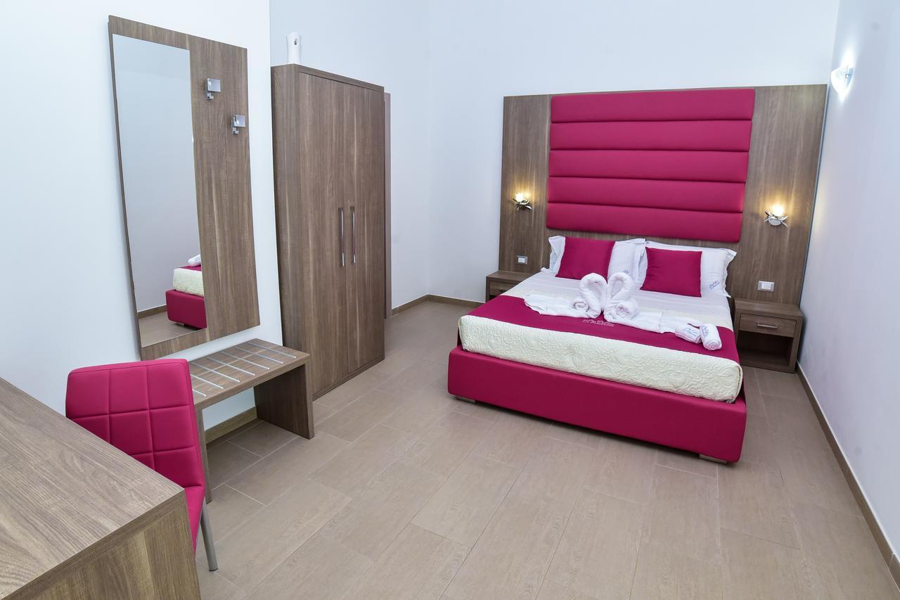 La Palazzina Bed & Breakfast Порто Чезарео Екстериор снимка