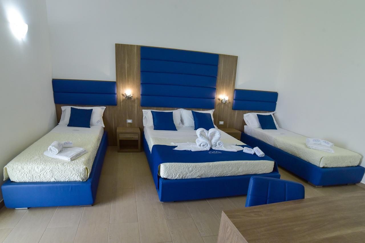 La Palazzina Bed & Breakfast Порто Чезарео Екстериор снимка